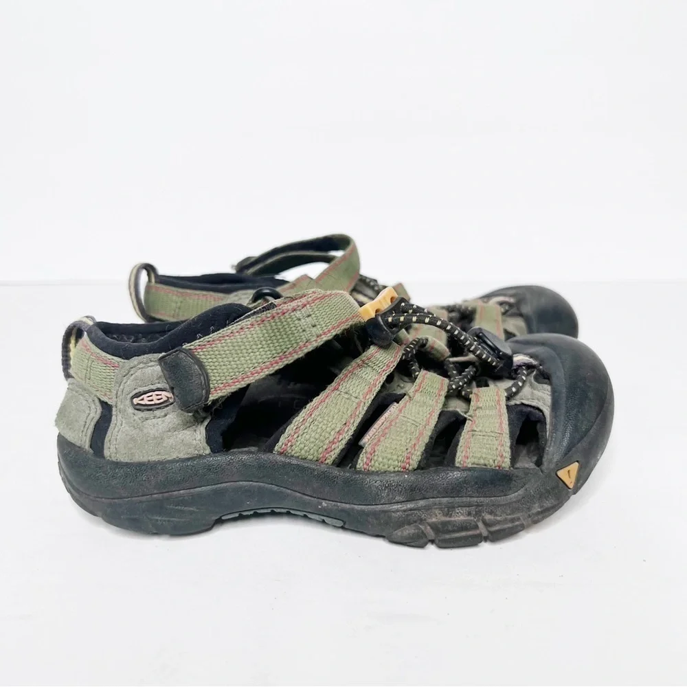 Keen Newport H2 Green Sandals Size 11 Toddler